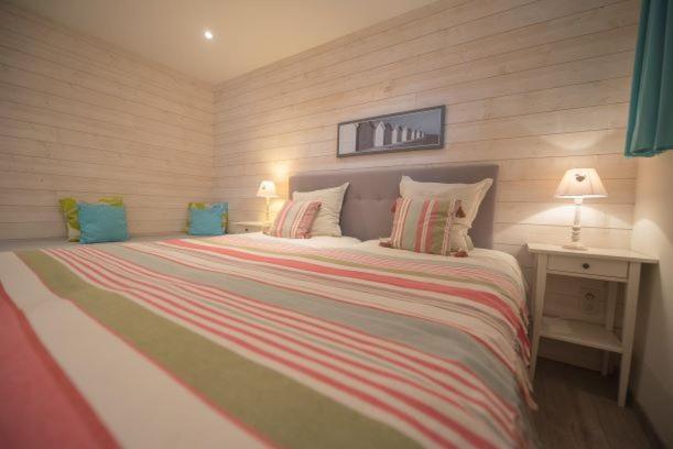 Appartementen Villa La Palette Де Хаан Екстериор снимка