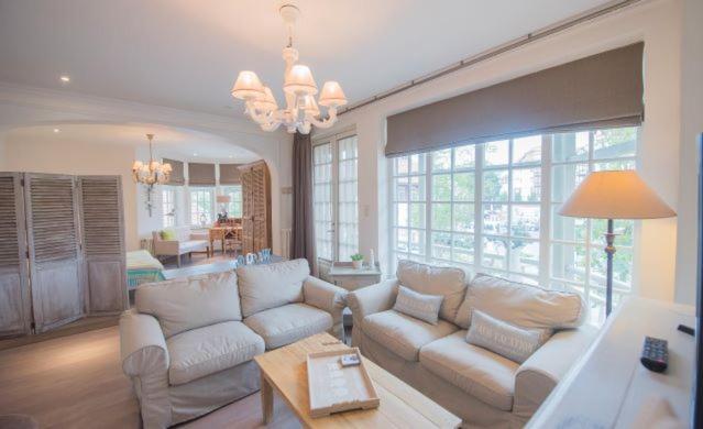 Appartementen Villa La Palette Де Хаан Екстериор снимка